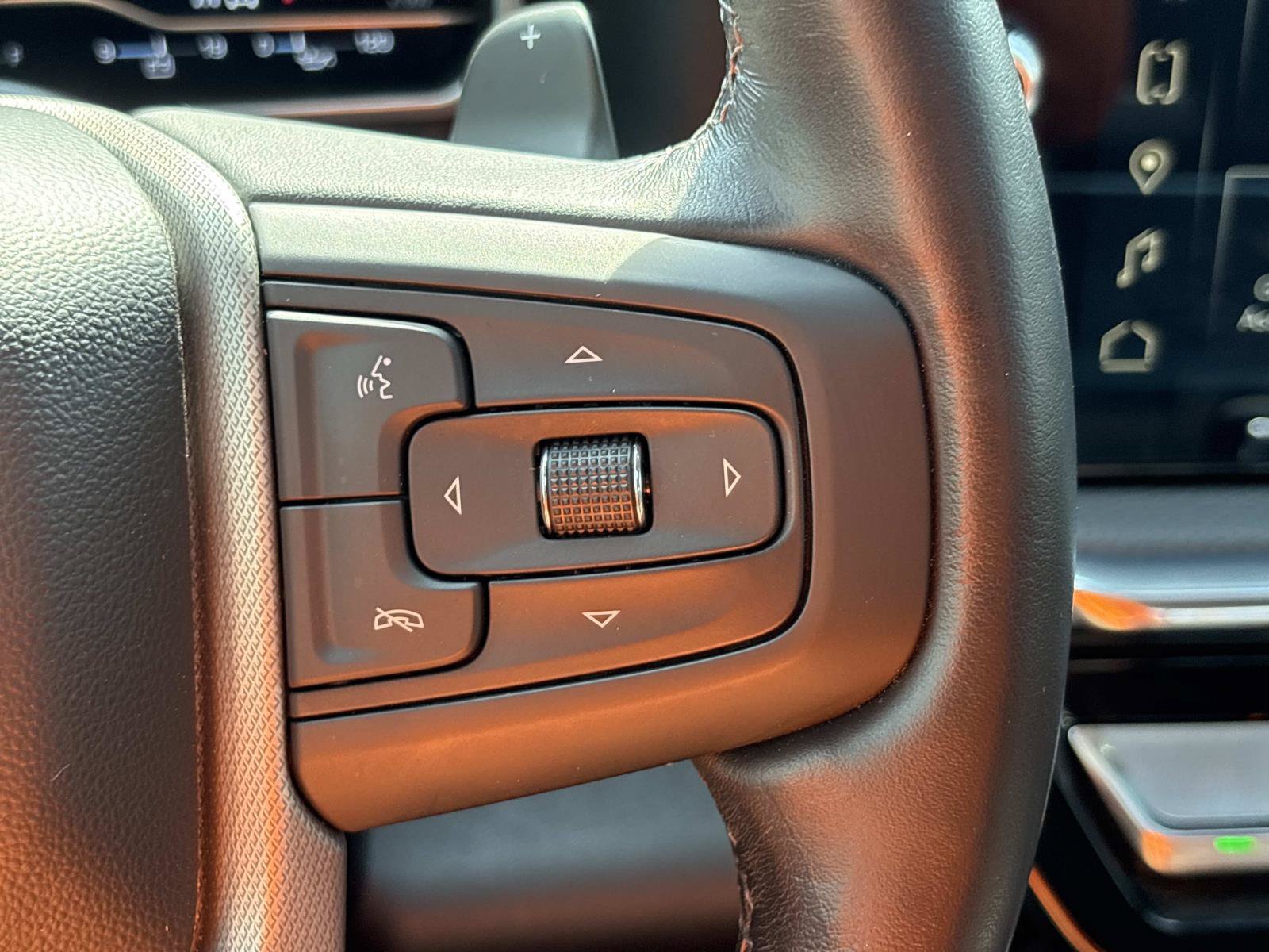 Used 2023 GMC Sierra 1500 Denali w/ Technology Package AWD/4WD image 22