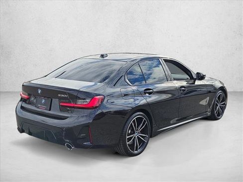 Used 2023 BMW 330i Sedan w/ M Sport Package image 4