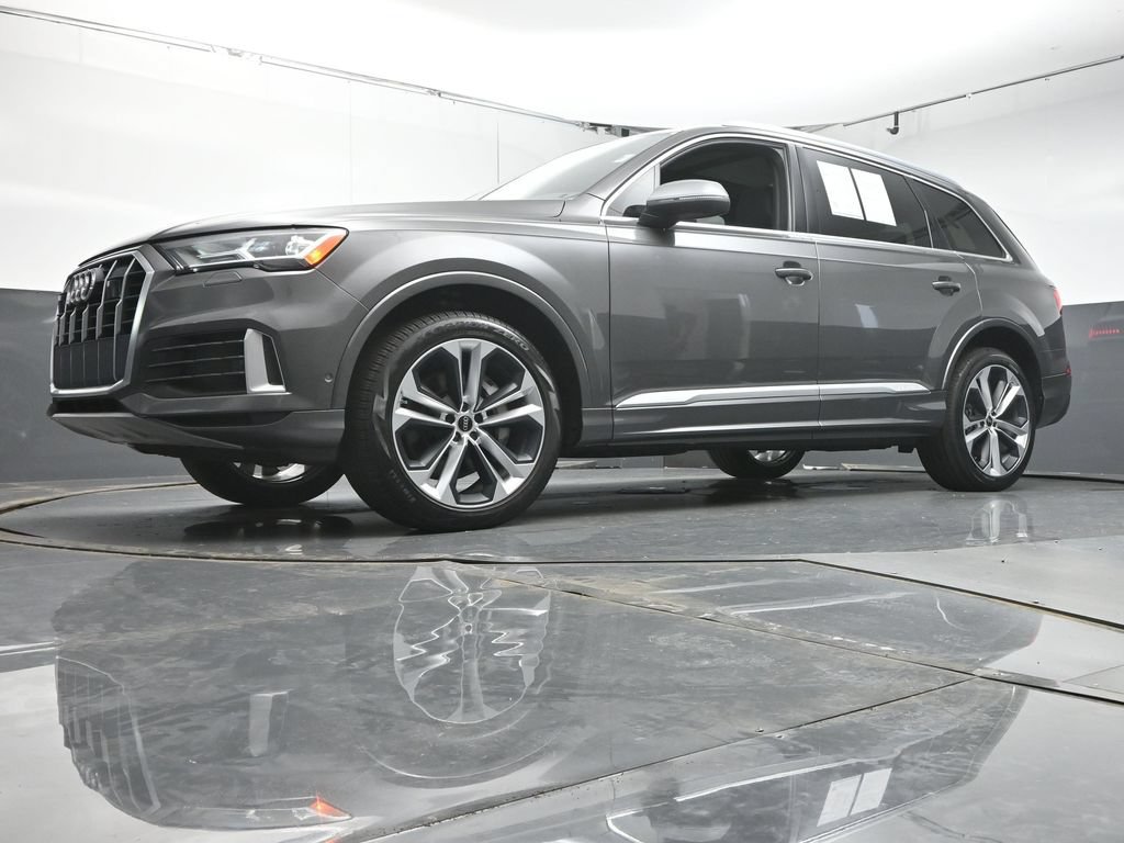 Used 2022 Audi Q7 3.0T Premium Plus w/ Premium Plus Package AWD/4WD image 36