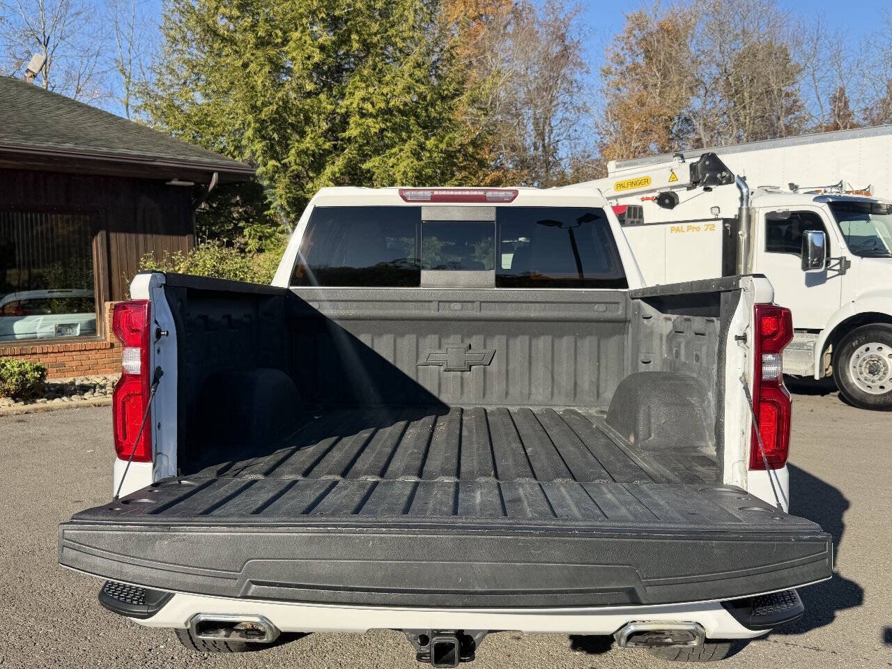 Used 2019 Chevrolet Silverado 1500 RST AWD/4WD image 9