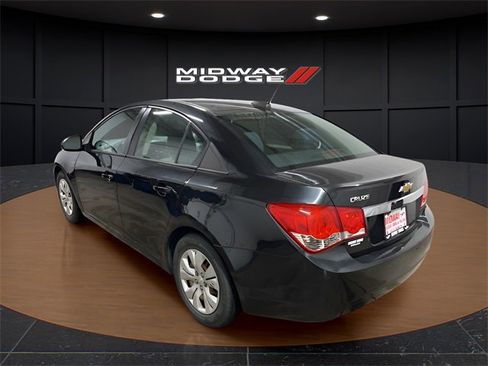 Used 2016 Chevrolet Cruze LS image 3
