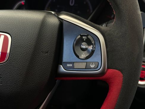 Used 2021 Honda Civic Type R Limited image 36