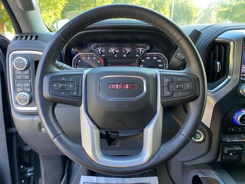 Used 2022 GMC Sierra 2500 SLT w/ SLT Premium Package AWD/4WD image 13