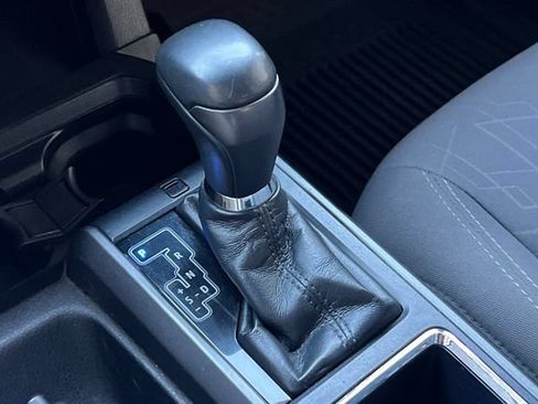 Used 2019 Toyota Tacoma TRD Sport w/ Technology Package AWD/4WD image 26