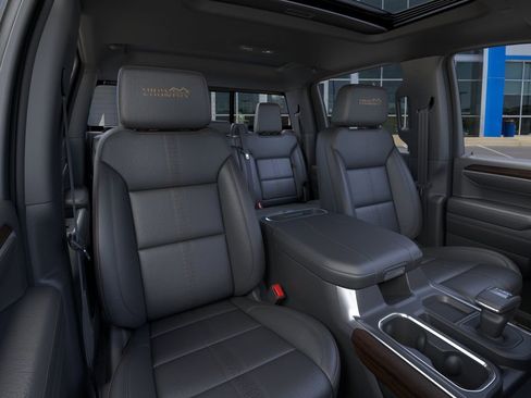 New 2026 Chevrolet Silverado 1500 High Country w/ High Country Premium Package AWD/4WD image 17