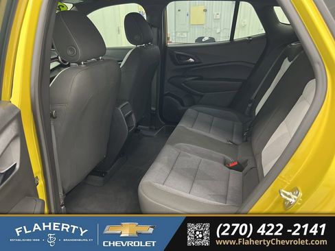 Used 2024 Chevrolet Trax RS image 11
