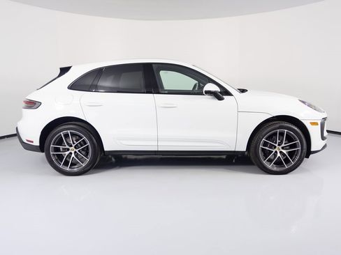 New 2026 Porsche Macan image 9