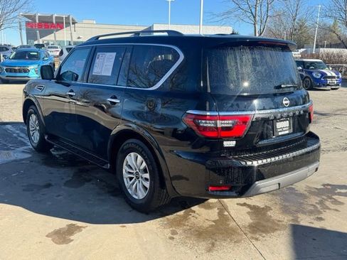Used 2022 Nissan Armada SV image 5