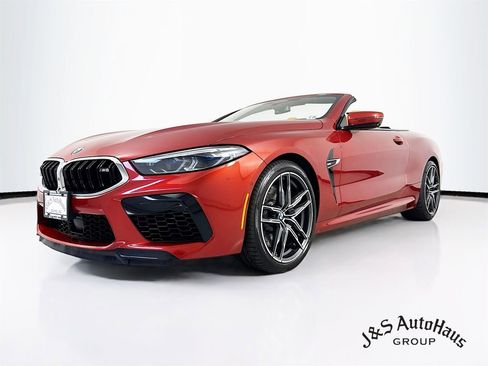 Used 2020 BMW M8 Convertible image 3