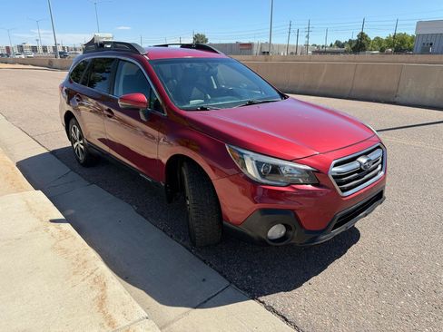 Used 2019 Subaru Outback 3.6R Limited AWD/4WD image 5