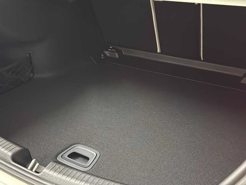 New 2026 Mercedes-Benz C 300 4MATIC Sedan image 32