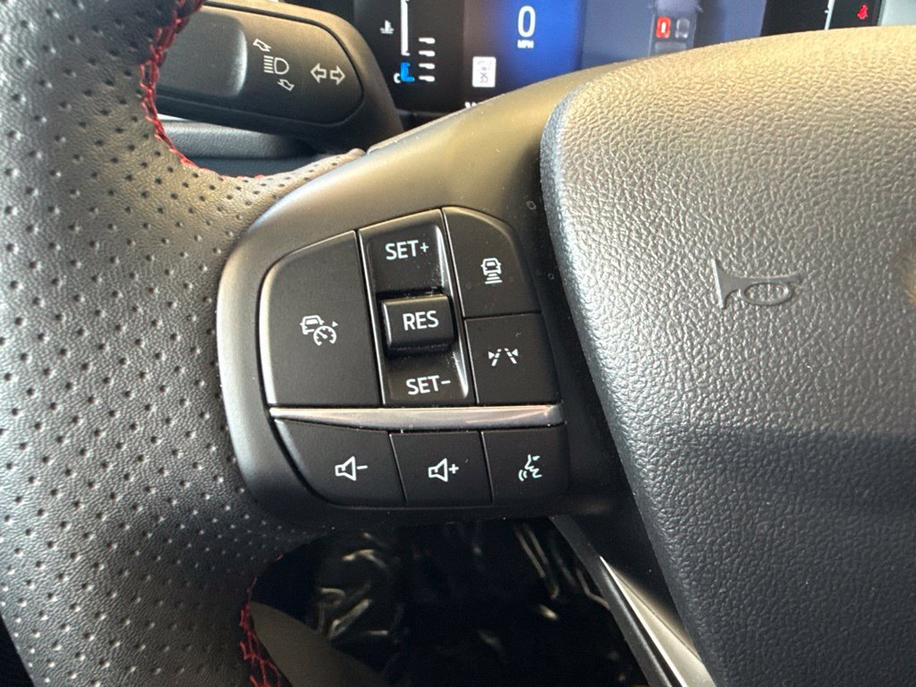 Used 2024 Ford Escape ST-Line w/ Tech Pack #1 AWD/4WD image 17