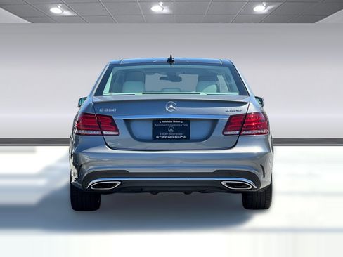 Used 2015 Mercedes-Benz E 350 4MATIC Sedan image 9