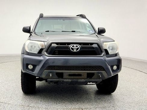 Used 2015 Toyota Tacoma 4x4 Double Cab image 2