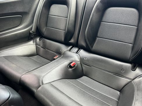 Used 2020 Ford Mustang Premium image 26