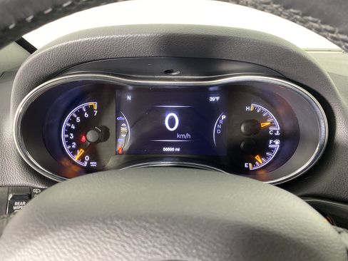 Used 2019 Jeep Grand Cherokee Limited image 21