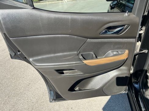 Used 2019 GMC Acadia SLE AWD/4WD image 20