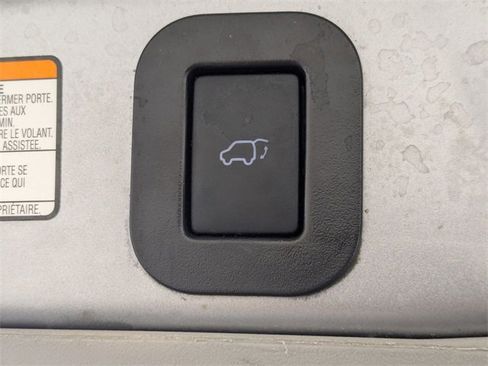 Used 2018 Toyota Sienna XLE w/ XLE Navigation Package image 31