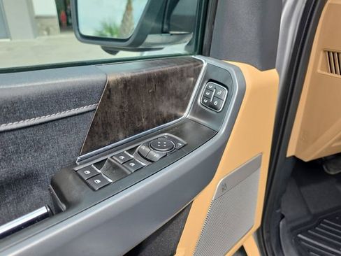 Used 2022 Ford F150 Lariat w/ Equipment Group 502A High AWD/4WD image 17