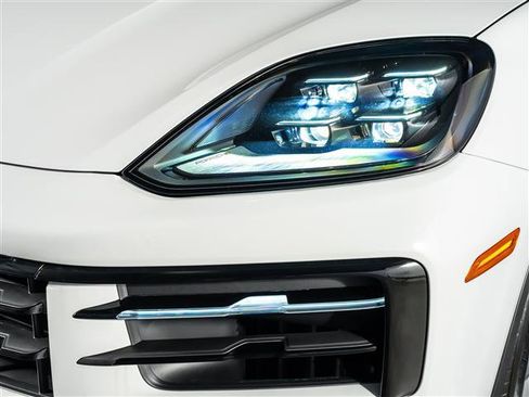 New 2026 Porsche Cayenne Coupe image 12