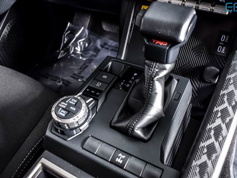 Used 2025 Toyota 4Runner TRD Off-Road image 29