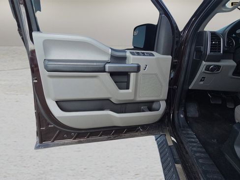Used 2019 Ford F150 XLT image 18
