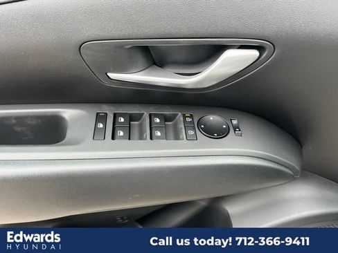 New 2025 Hyundai Tucson SEL image 16
