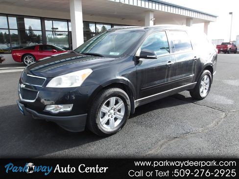 Used 2011 Chevrolet Traverse LT w/ Personal Connectivity Package FWD image 1