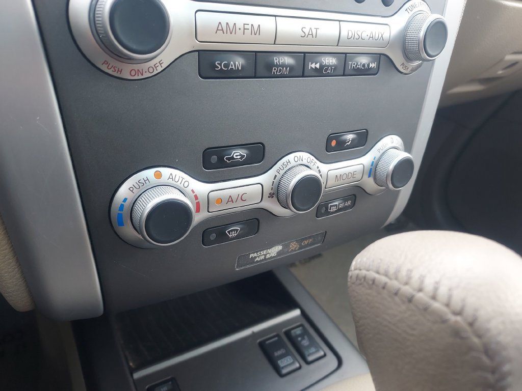 Used 2014 Nissan Murano LE w/ Platinum Edition Package AWD/4WD image 21