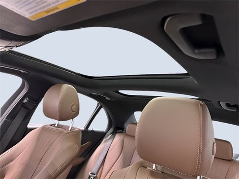 Certified 2023 Mercedes-Benz E 350 4MATIC Sedan image 25