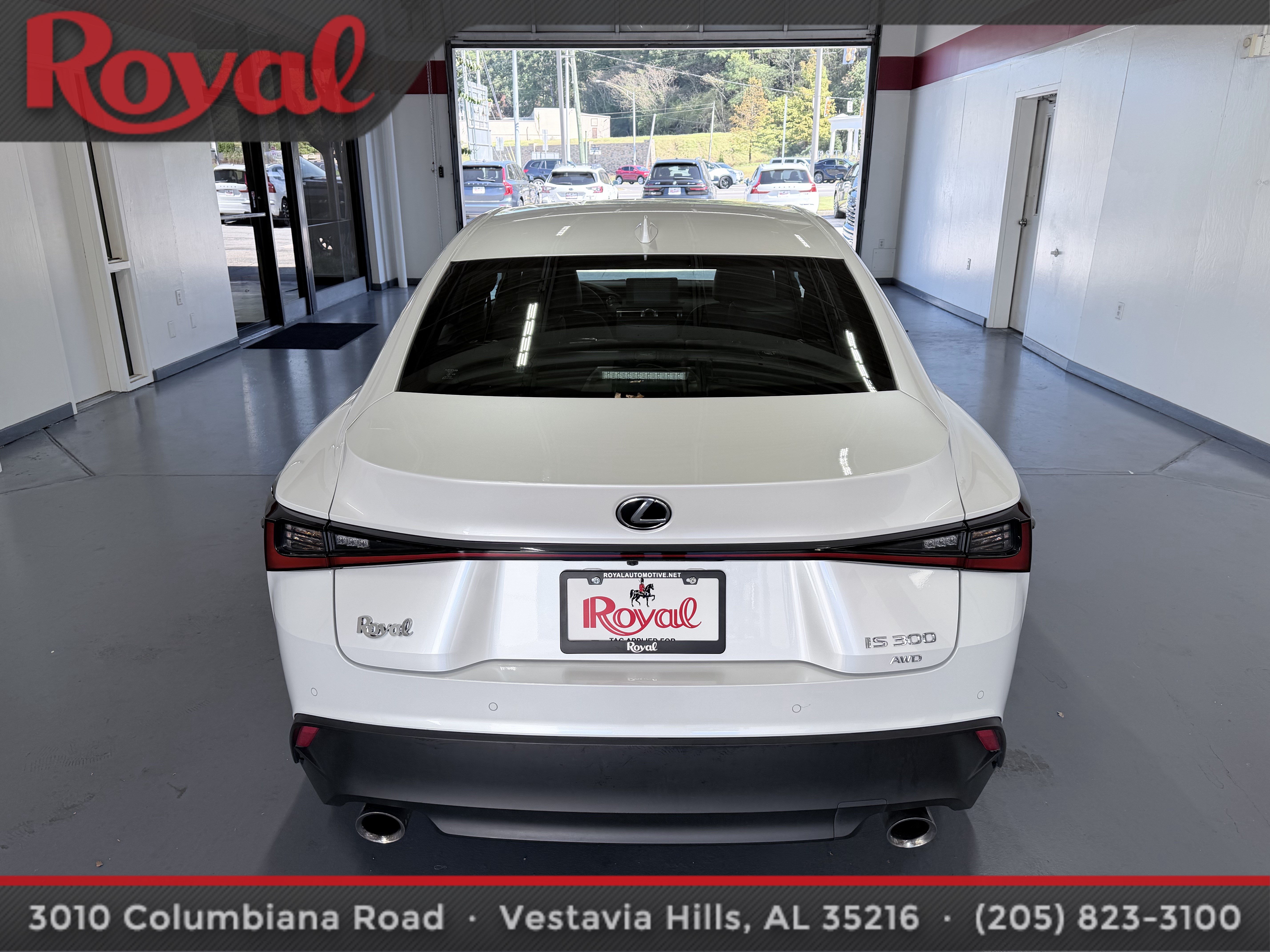 Used 2022 Lexus IS 300 AWD w/ Comfort Package image 5