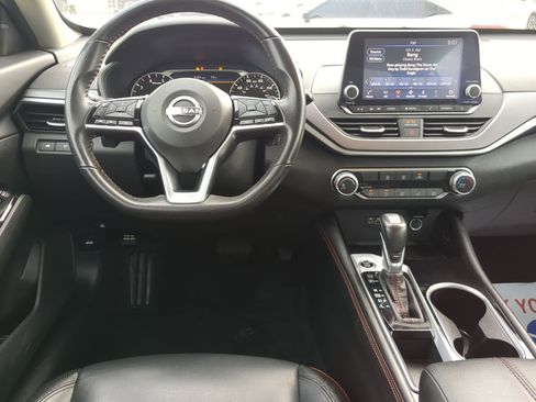 Used 2024 Nissan Altima 2.5 SR image 27