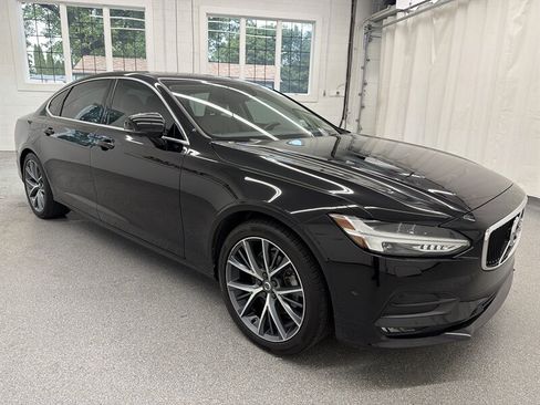 Used 2018 Volvo S90 T5 Momentum AWD/4WD image 3