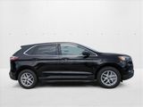 Used 2024 Ford Edge SEL image 4