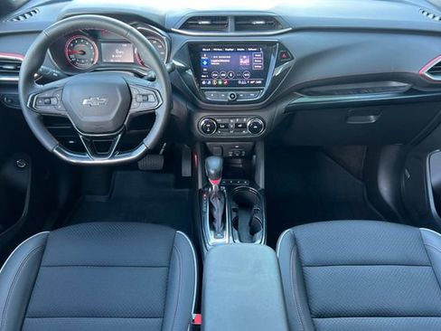 Used 2023 Chevrolet TrailBlazer RS w/ Sun and Liftgate Package image 15