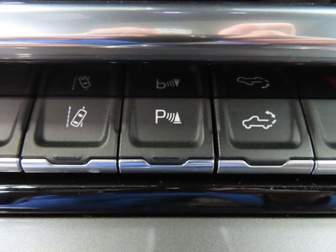 Used 2024 Chevrolet Silverado 2500 High Country w/ High Country Premium Package image 62