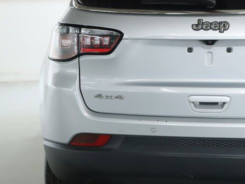 Used 2025 Jeep Compass Limited AWD/4WD image 42