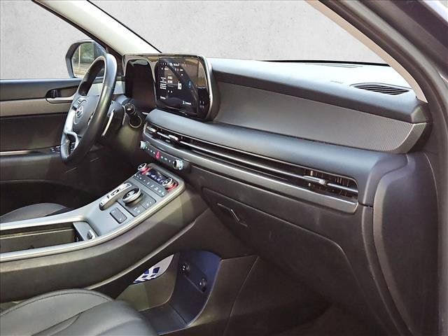 Used 2025 Hyundai Palisade SEL FWD image 18