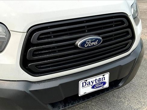 Used 2018 Ford Transit 250 130 Low Roof image 31