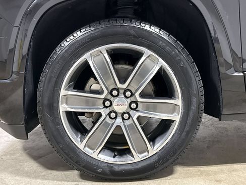 Used 2018 GMC Acadia Denali w/ LPO, Floor Liner Package AWD/4WD image 29