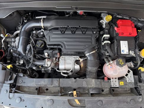 Used 2023 Jeep Renegade Latitude image 35