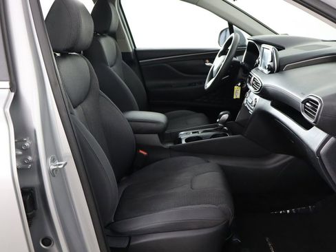 Used 2020 Hyundai Santa Fe SE image 19