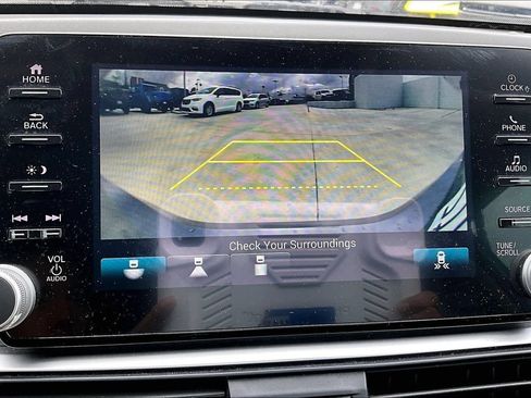 Used 2021 Honda Accord EX image 25