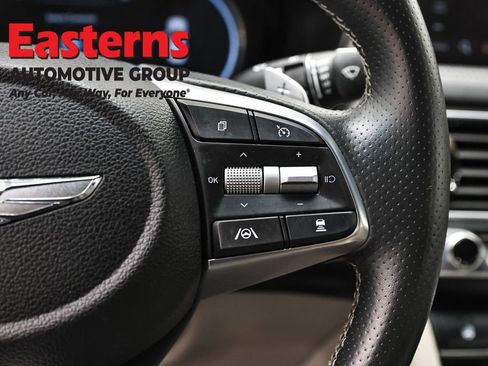Used 2023 Genesis G70 2.0T AWD/4WD image 16