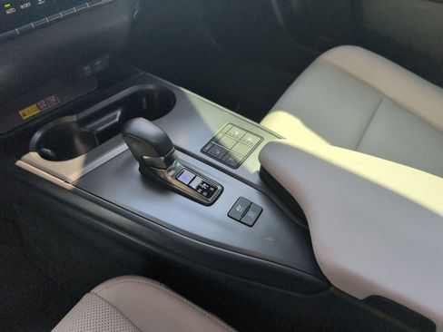 Certified 2025 Lexus UX 300h BASE image 19