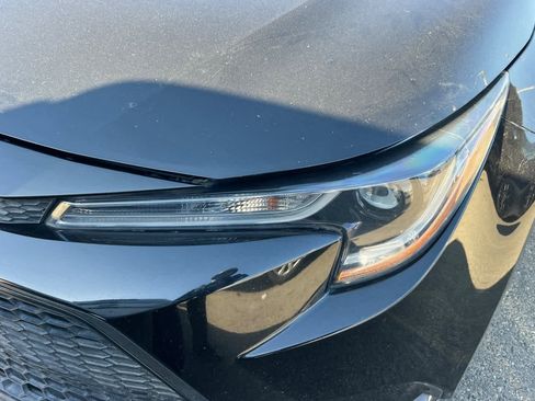 Used 2022 Toyota Corolla LE FWD image 11