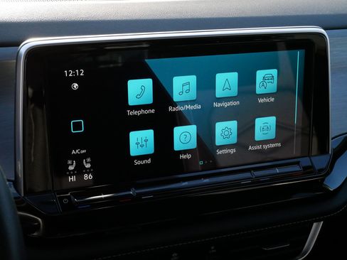 Certified 2025 Volkswagen Atlas Cross Sport SE w/ Panoramic Sunroof Package image 22