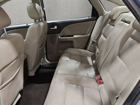 Used 2008 Ford Taurus Limited FWD image 22
