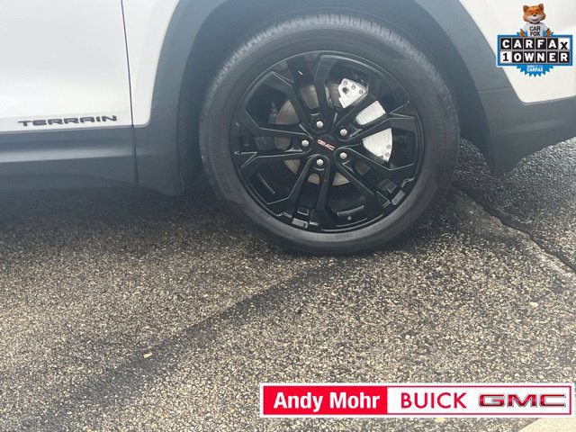 Used 2022 GMC Terrain SLE w/ Driver Convenience Package FWD image 16
