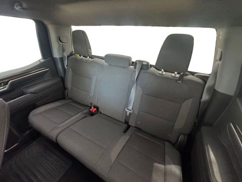 Used 2023 Chevrolet Silverado 1500 RST RWD image 14